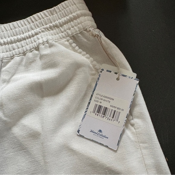 Stella Parker Island Collection Drawstring Linen-Blend Shorts - Picture 3 of 13